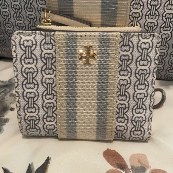 Tory Burch bundle - Picture 3 of 7